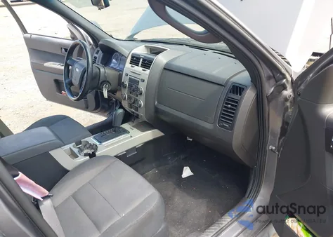 2011 Ford Escape Xlt from USA, damaged, VIN 1FMCU9D70BKA51840